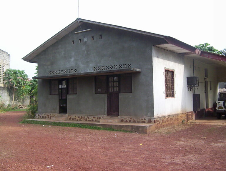dom misjonarzy w mbandaka